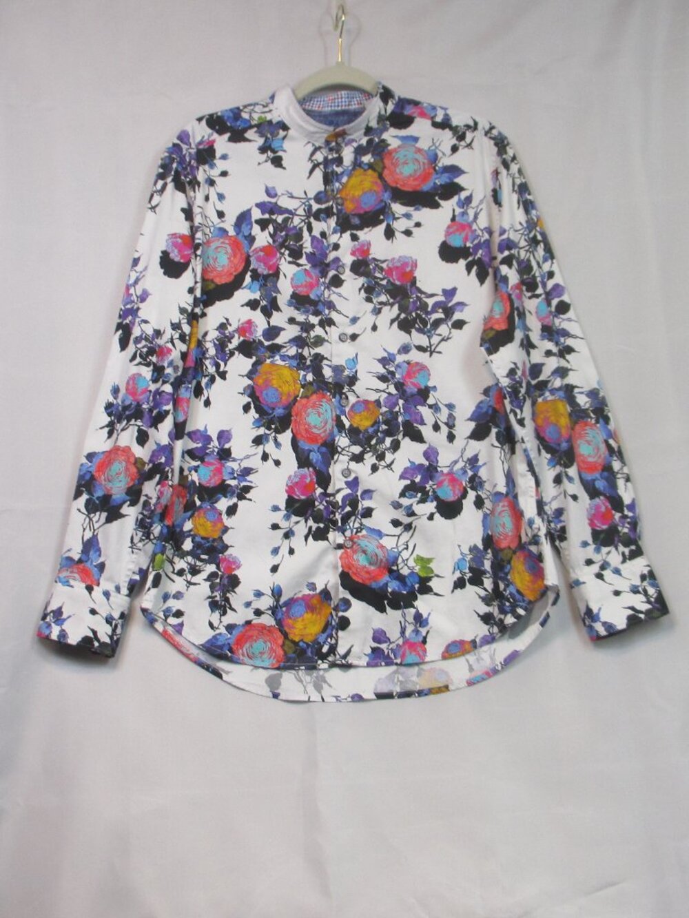 Robert Graham Women's Size M Bright Floral Embroidered Cuff Button-Up Shirt
